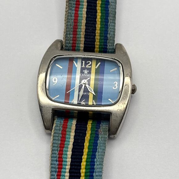 Retro Striped Silver Watch - Picture 4 of 5